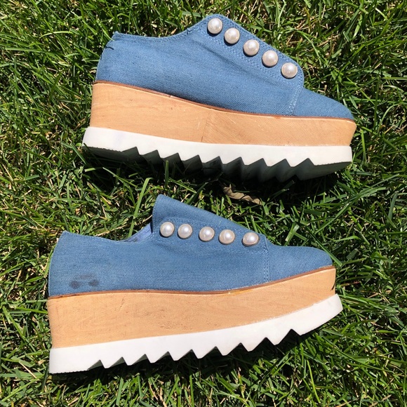 BAMBOO Shoes - Bamboo Platform Denim Pearl Slip On Shoes Size 5.5
